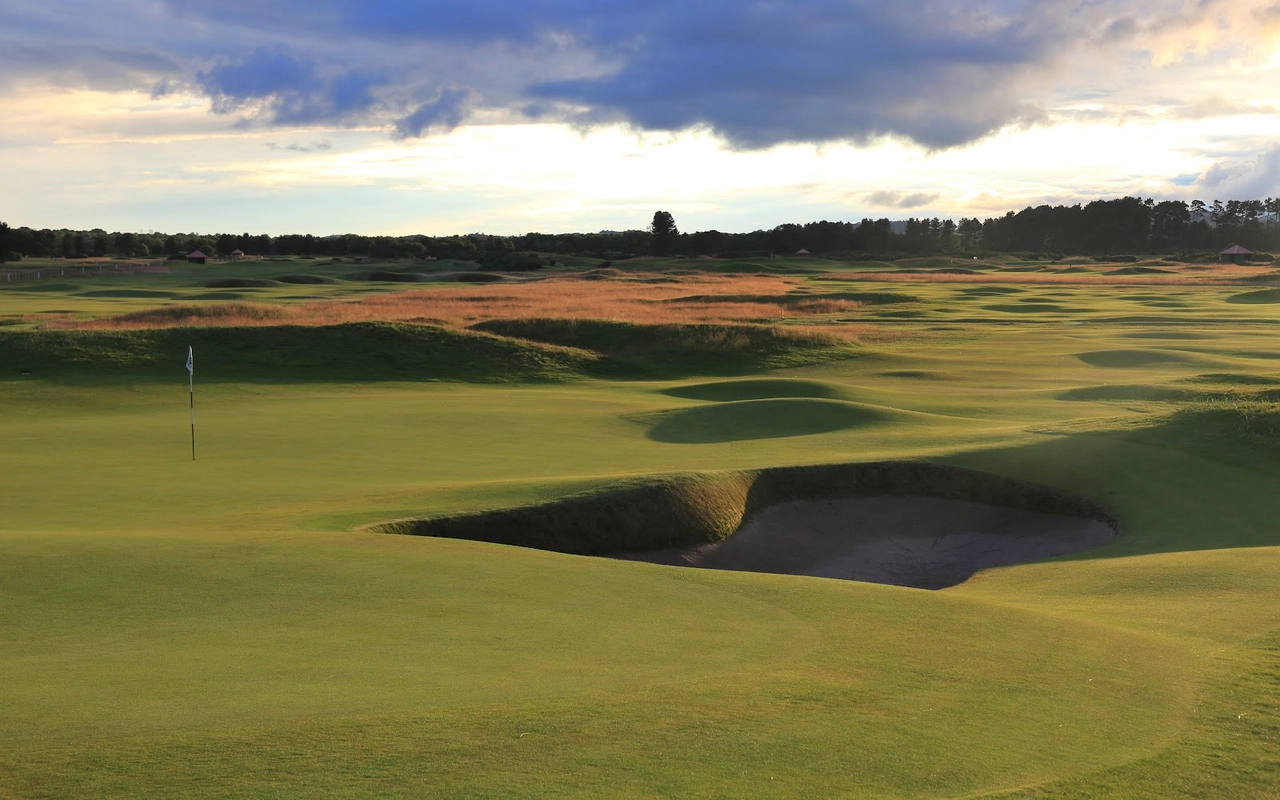 New Zealand golf coastline