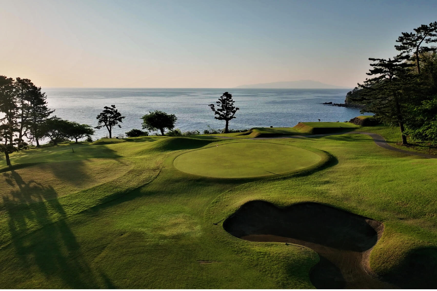 Kawana Oshima â€” Fairway and pines
